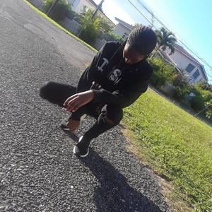 Meet your Posher, Ashantia